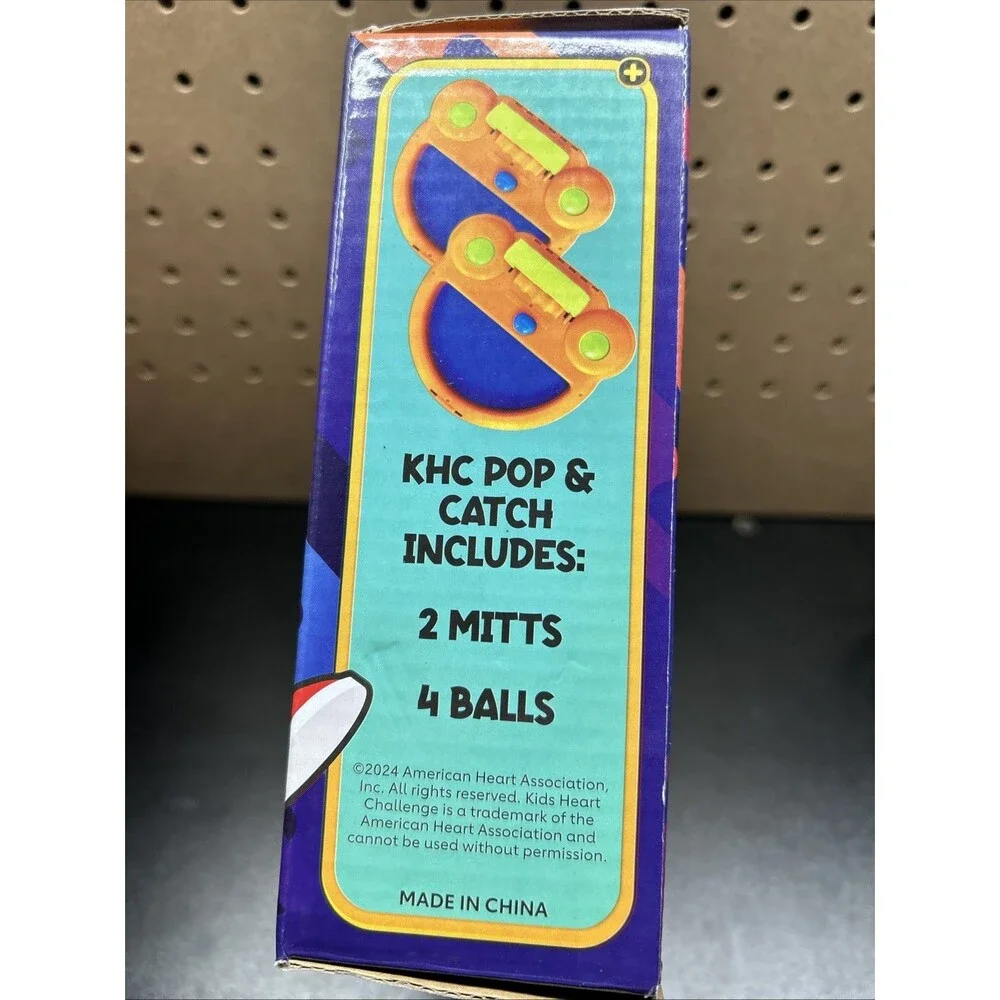 Kid Heart Challenge Pop & Catch - 2 Mitts, 4 Balls - New